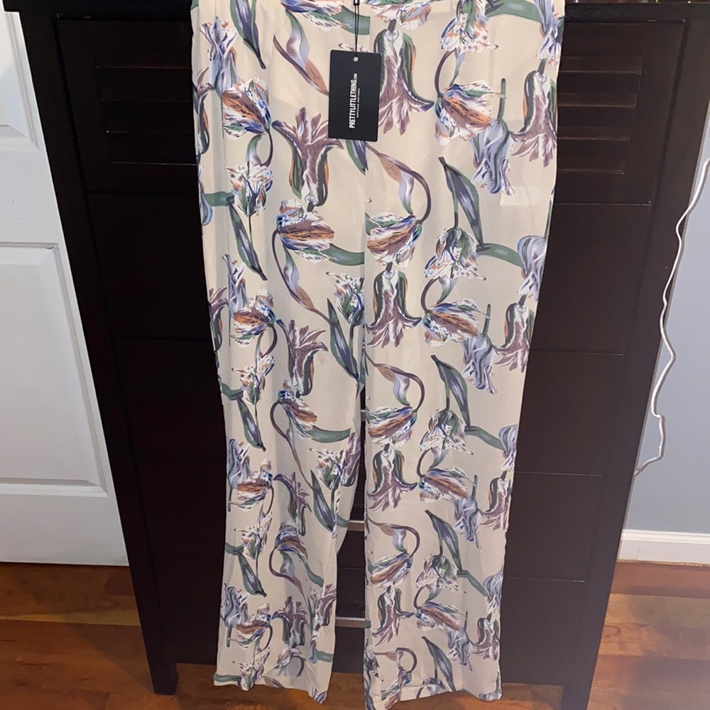 Wide leg pants